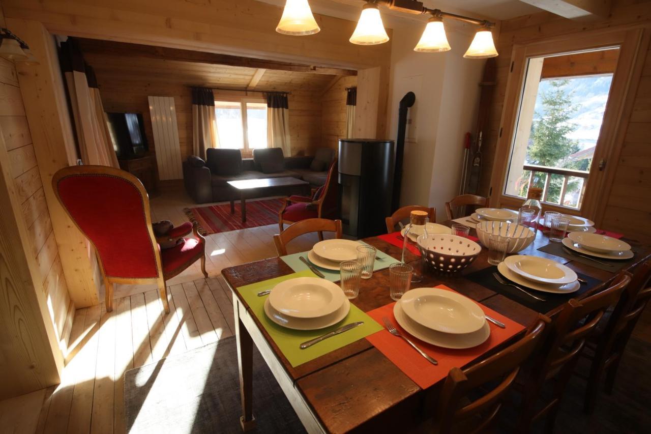 Sous Les Ecotagnes Chalet *