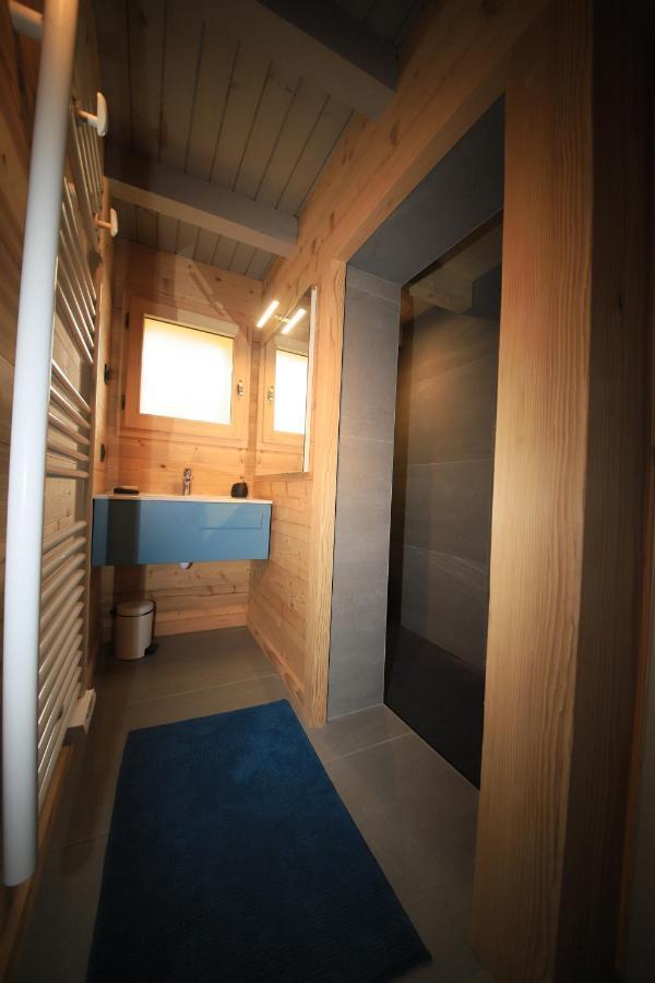 Sous Les Ecotagnes Chalet *